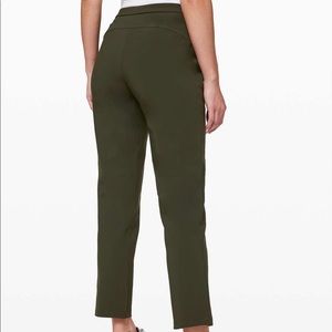 Lululemon On The Move pant - olive green